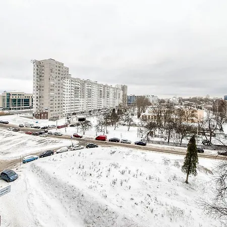 Квартира С Отдельной Спальней Возле Ренессанс Минск Отель Apartament Mińsk